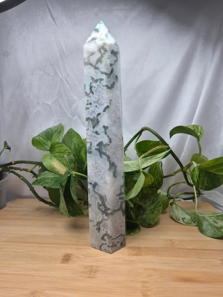 MOSS AGATE TOWER