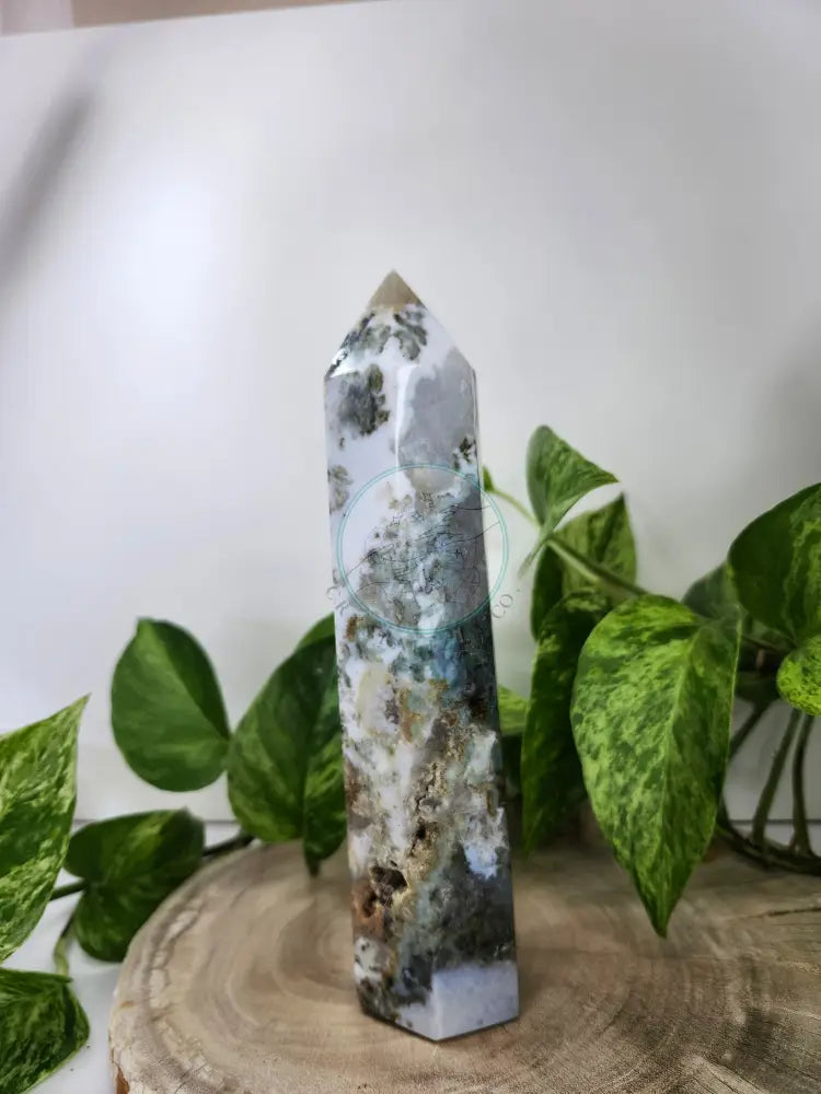 MOSS AGATE TOWER