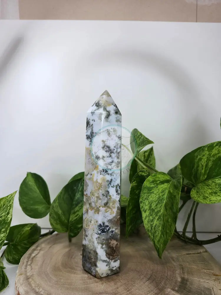 MOSS AGATE TOWER
