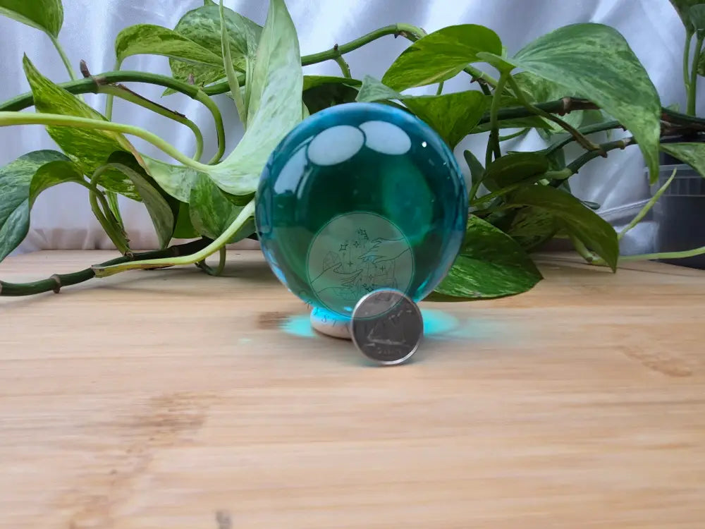 MYSTERY GLASS SPHERE LG