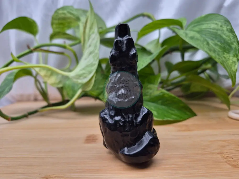 OBSIDIAN HOWLING WOLF