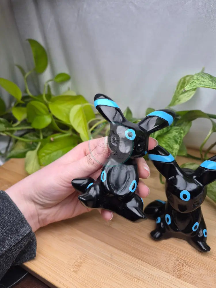 OBSIDIAN SHINY UMBREON XL SITTING