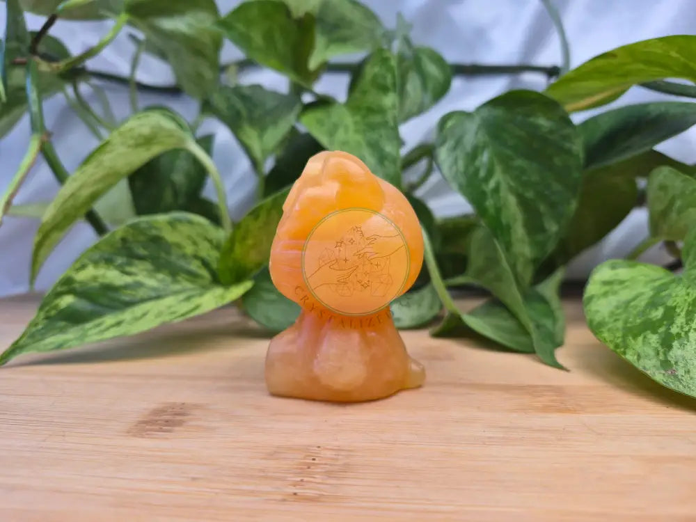 ORANGE CALCITE HELLO KITTY