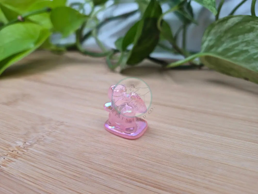 PINK AURA QUARTZ CHARIZARD