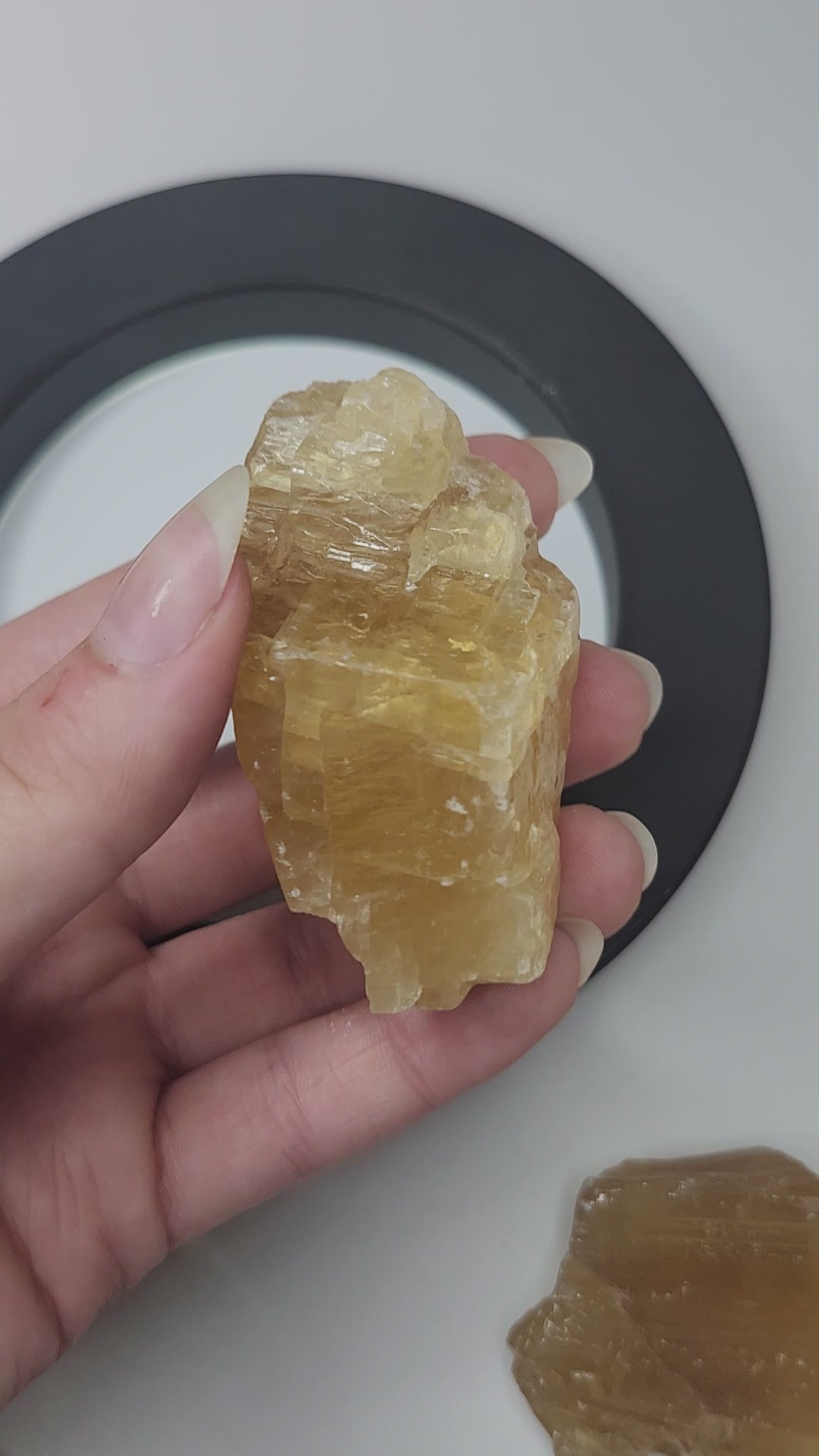 HONEY CALCITE ROUGH STONE