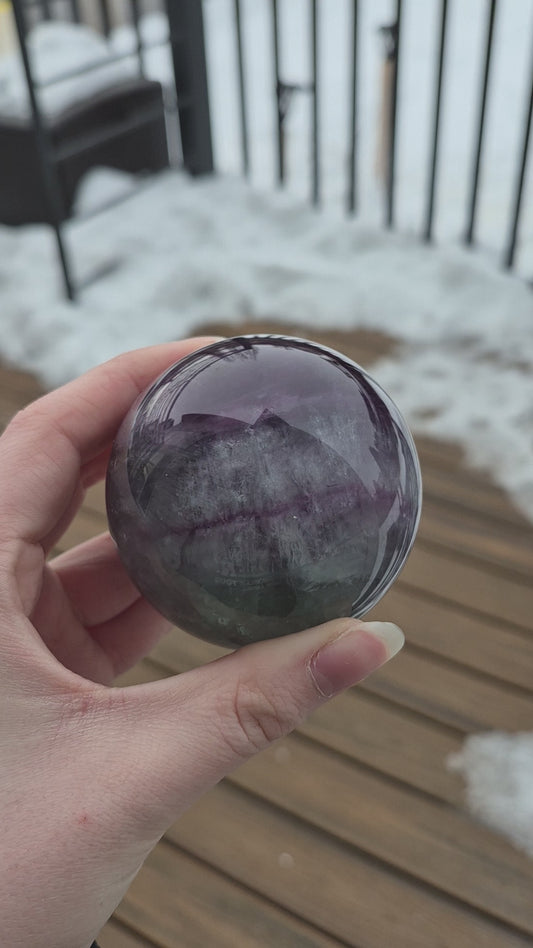 FLUORITE SPHERE W/LIGHT STAND