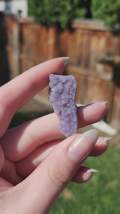 A QUALITY GRAPE AGATE CLUSTER