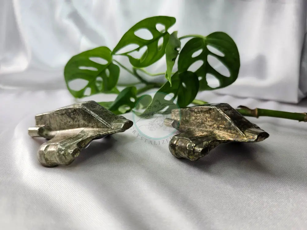 PYRITE RAZOR CREST
