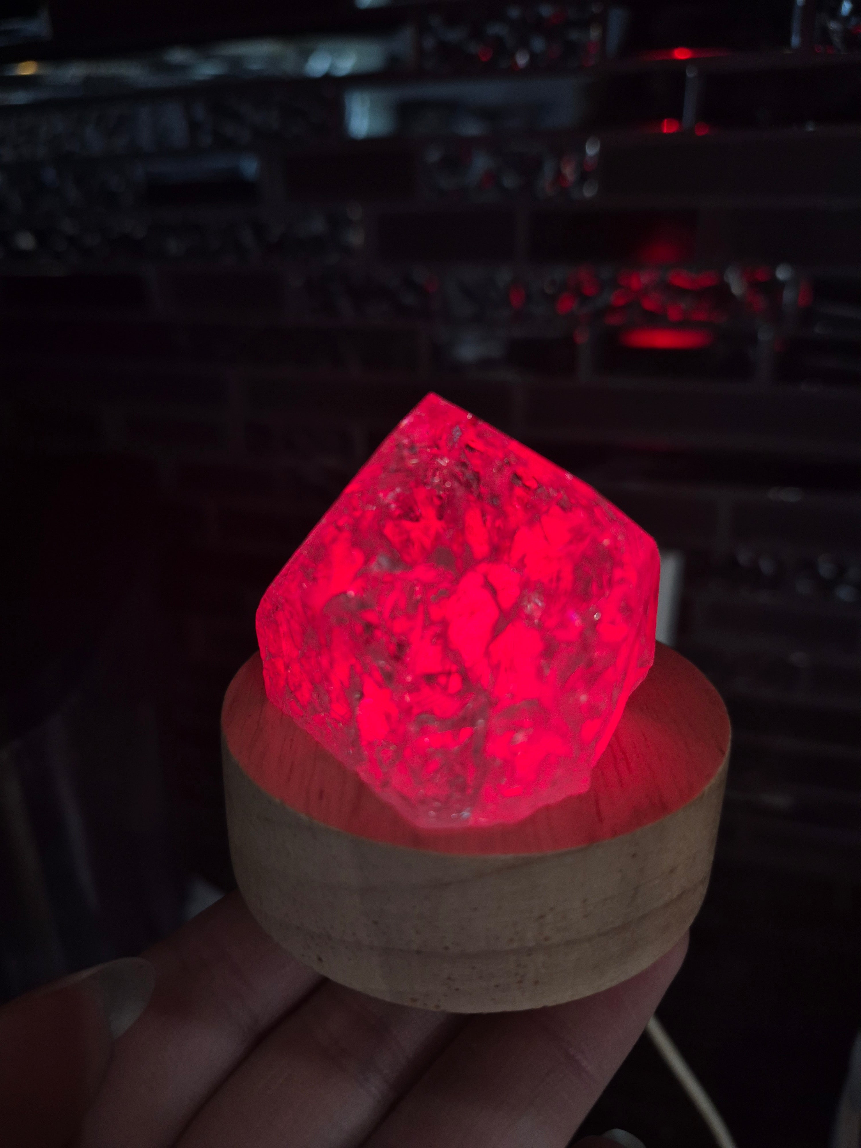 LIGHT BASE SMALL CIRCLE - COLOUR CHANGE