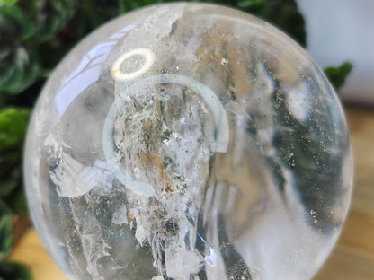 CLEAR QUARTS W/GARDEN SPHERE