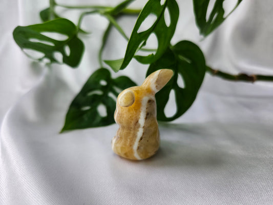 BANDED CALCITE PIKACHU