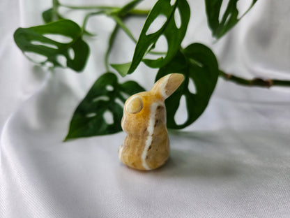 BANDED CALCITE PIKACHU
