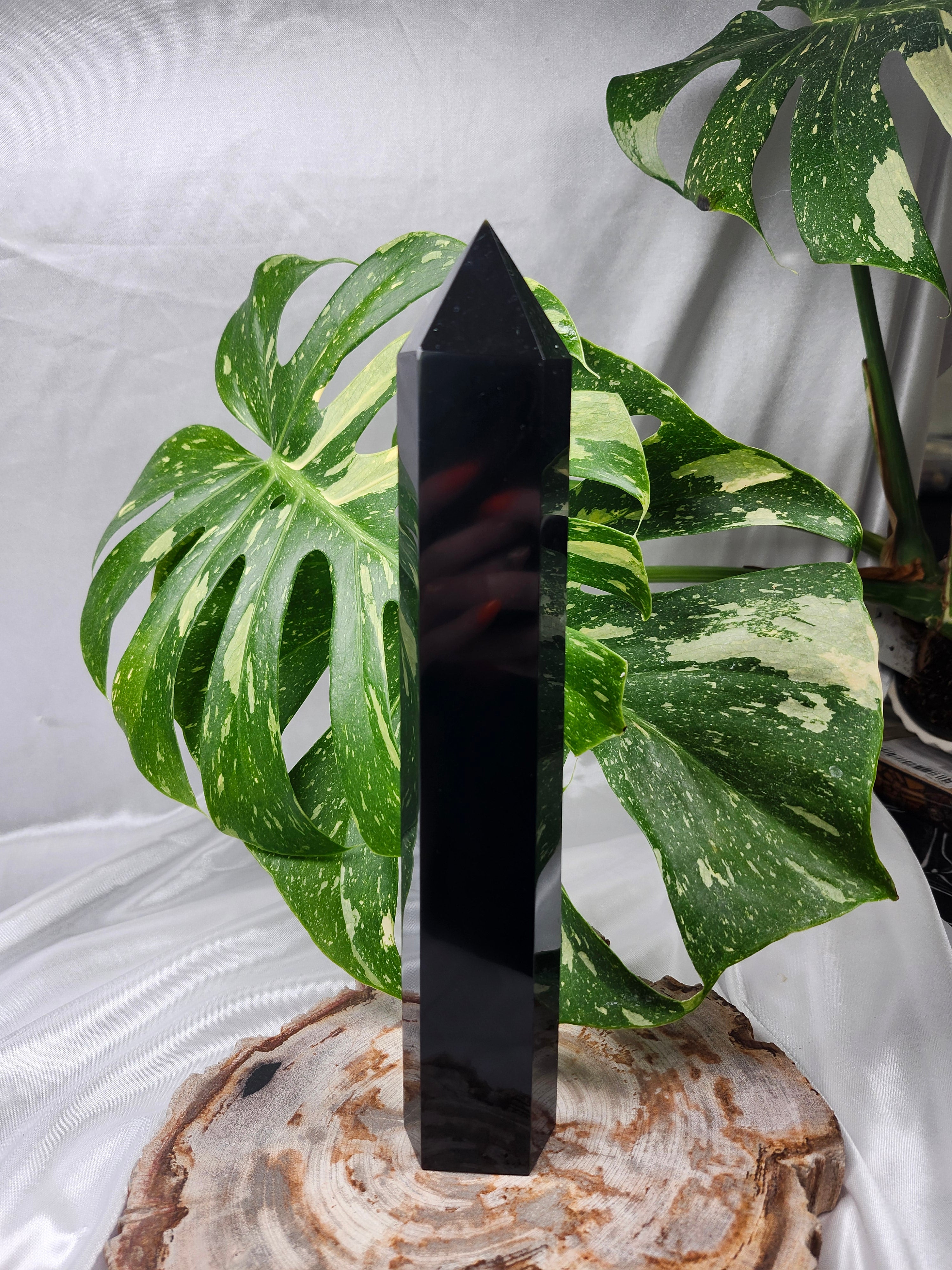 OBSIDIAN TOWER LG