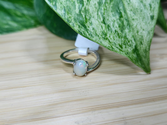 S4.75 GR. A OPAL RING .925 STERLING SILVER