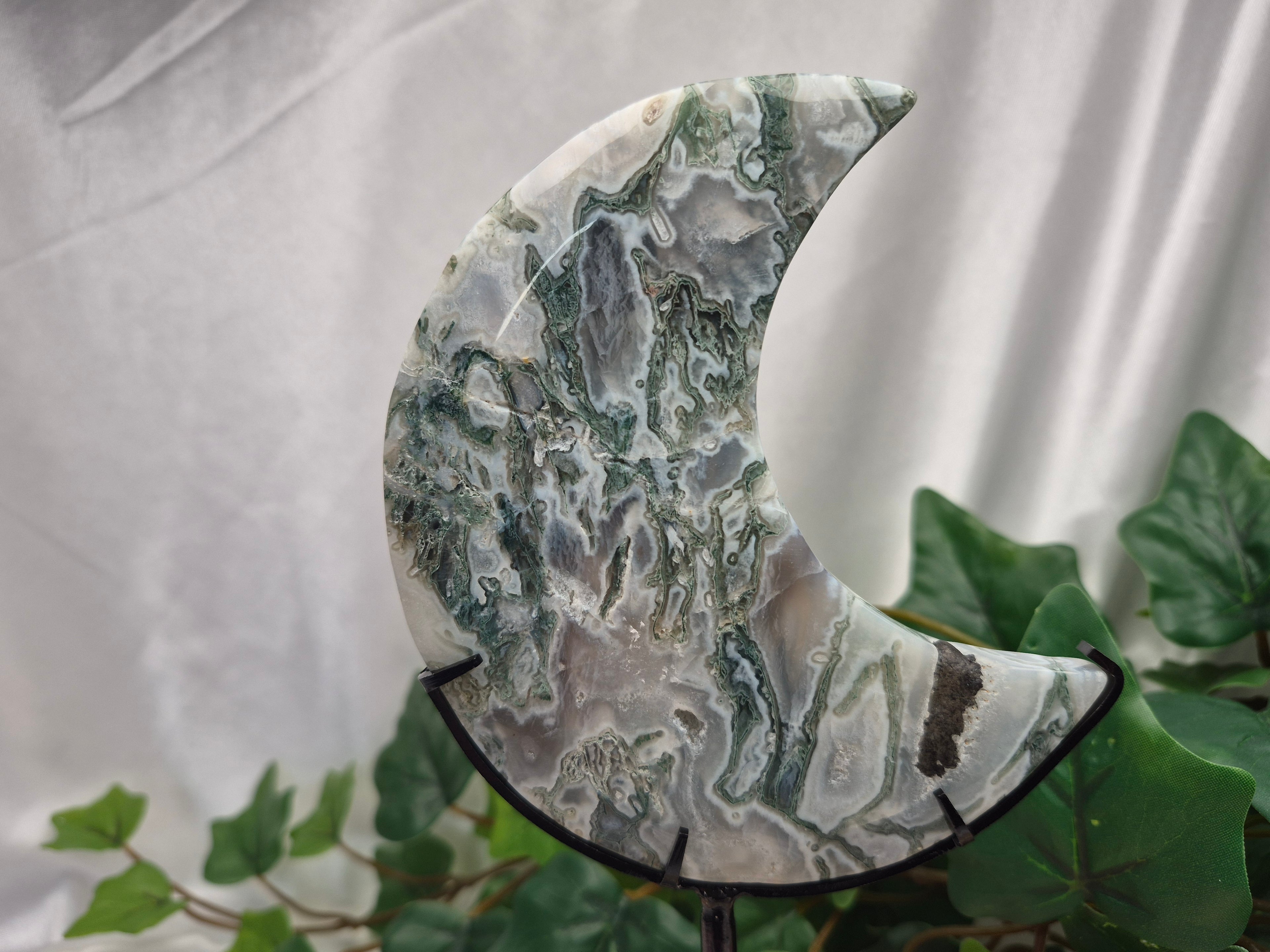 MOSS AGATE MOON W/STAND