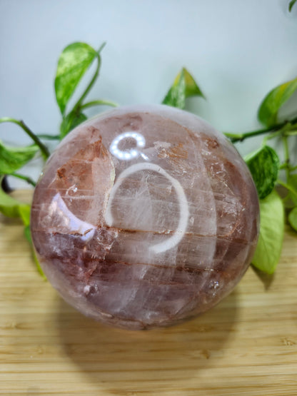FIRE QUARTZ LG SPHERE (3034g)