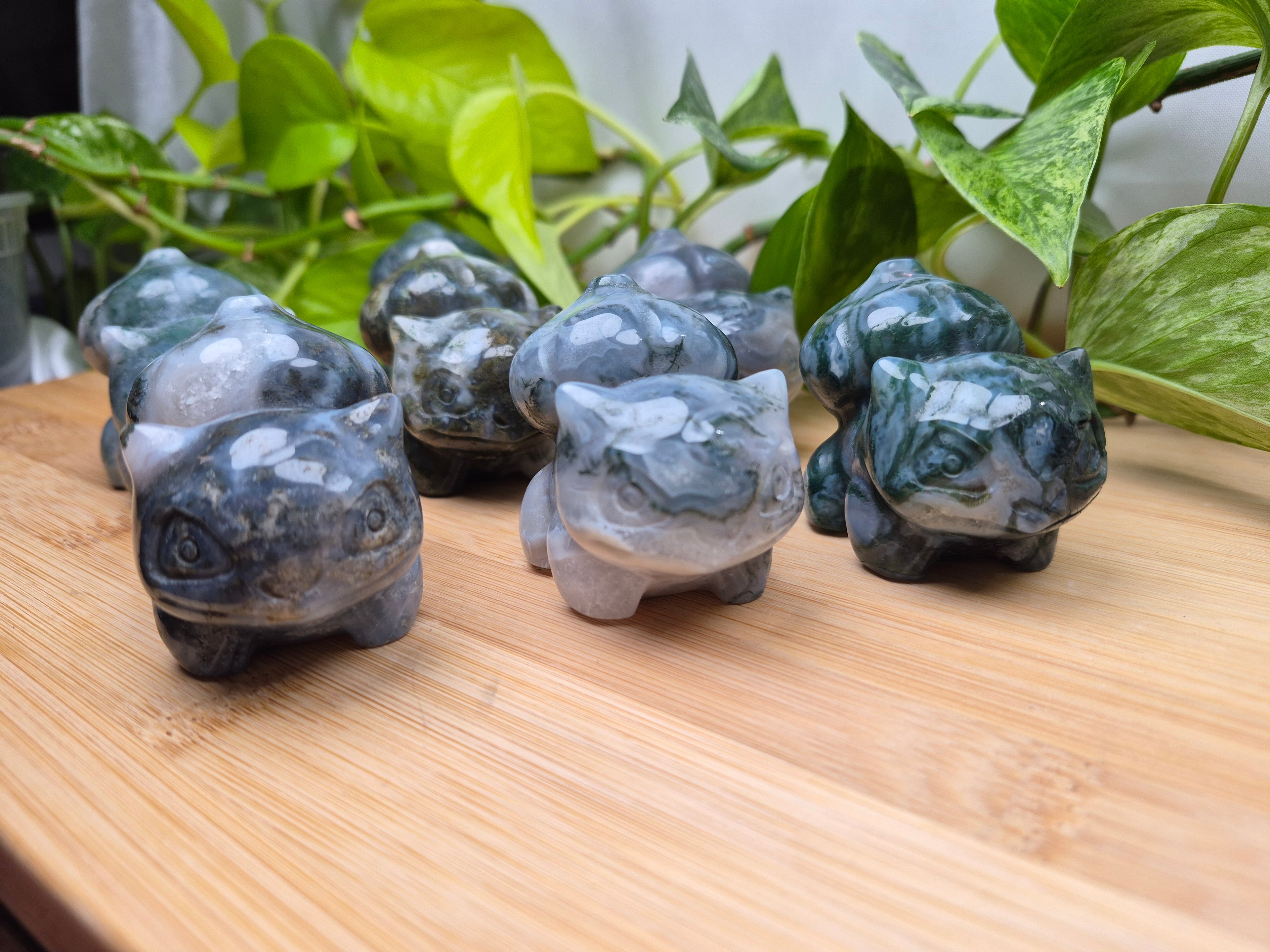 MOSS AGATE BULBASAUR LG