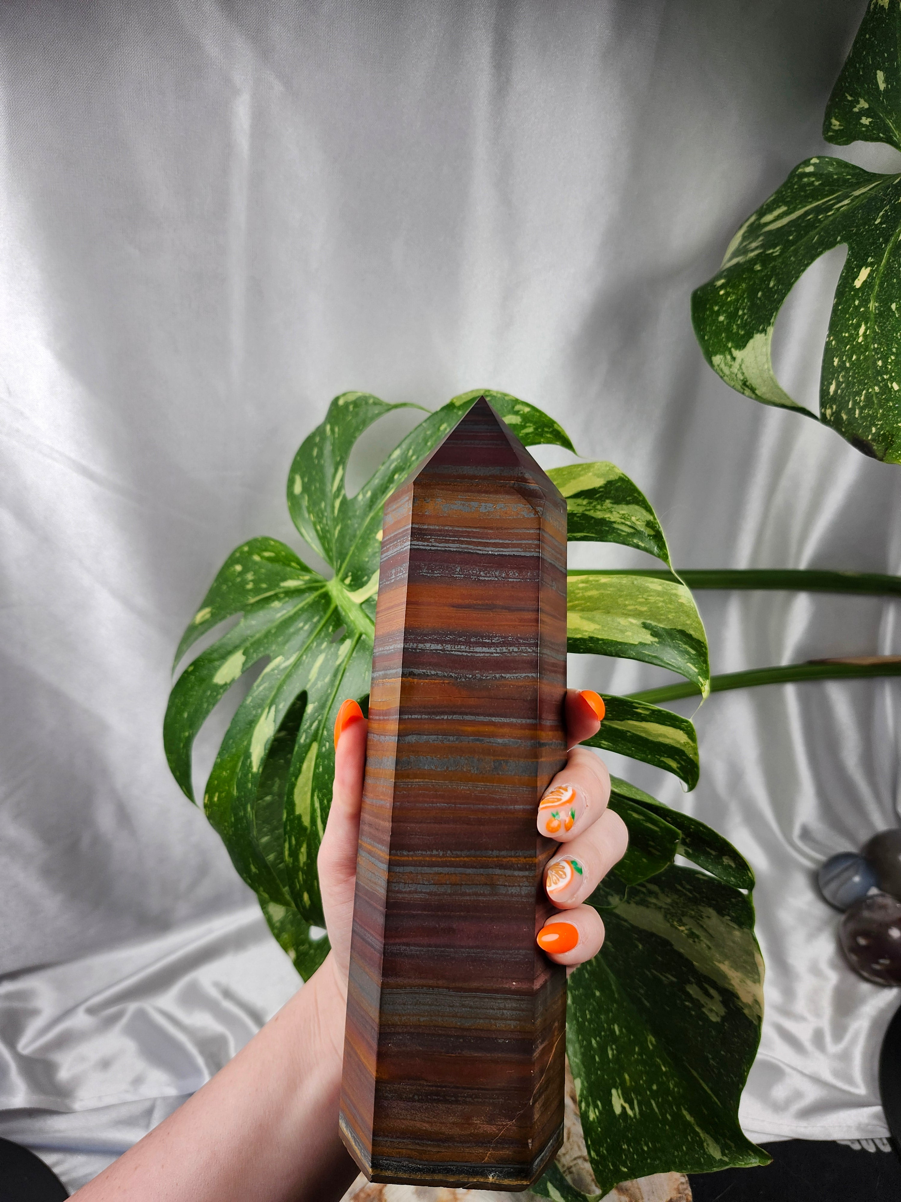 IRON TIGER EYE TOWER LG