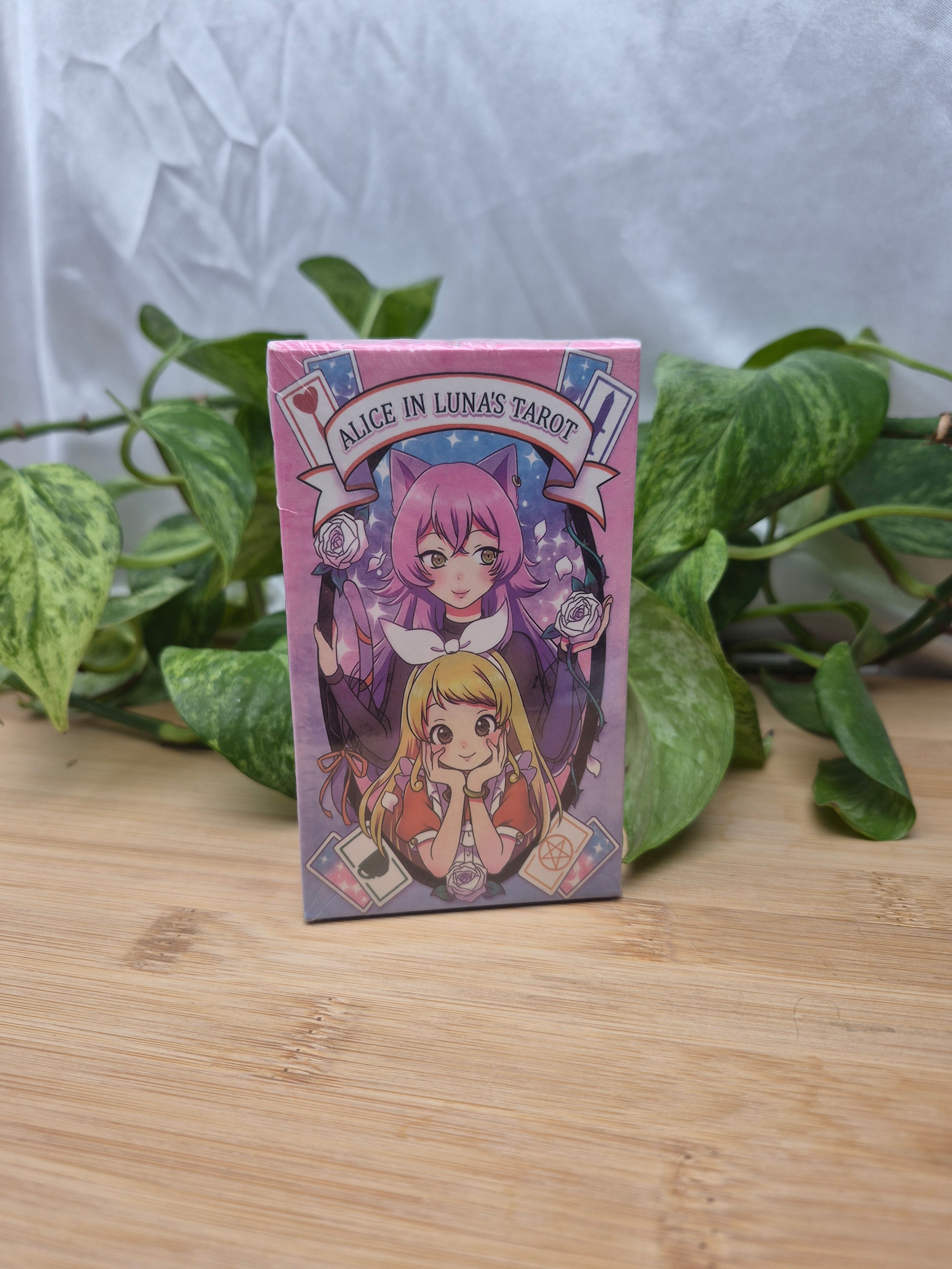 ALICE IN LUNA'S TAROT CARDS