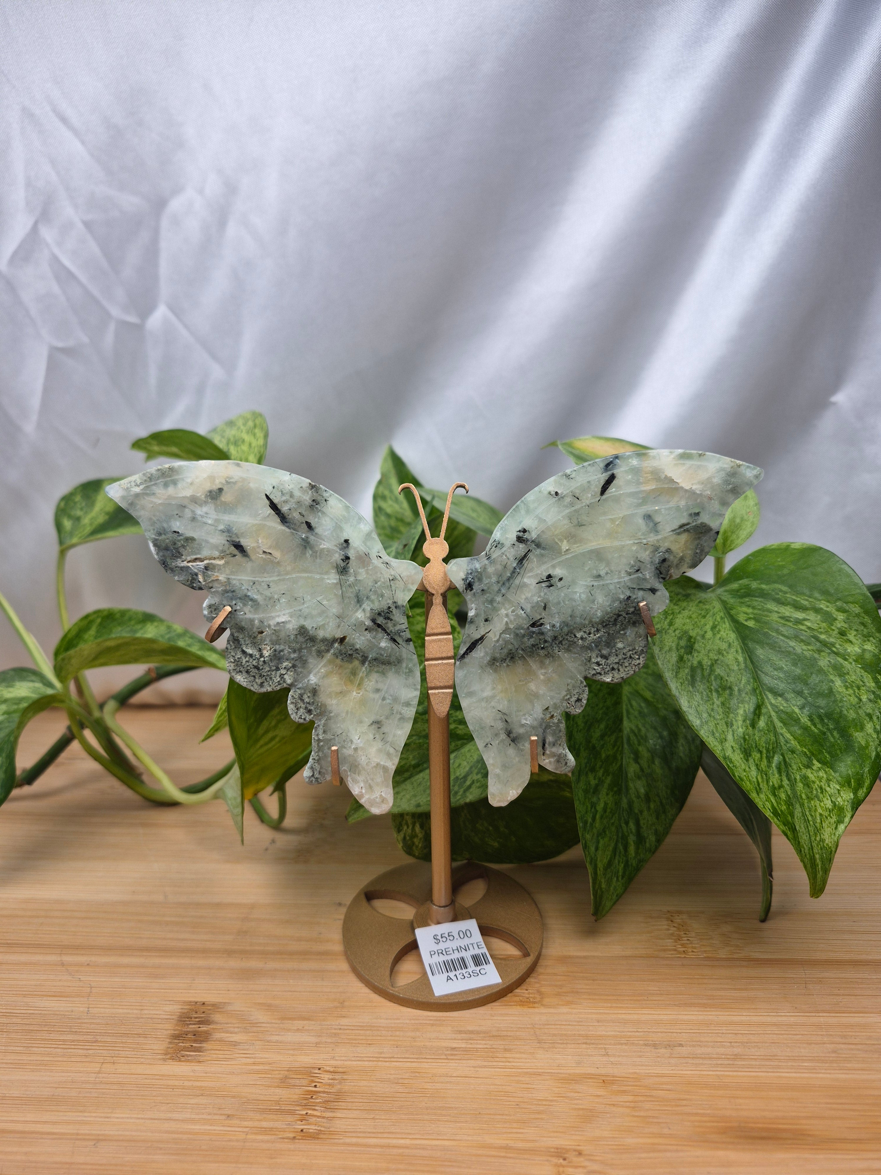 PREHNITE BUTTERFLY WINGS