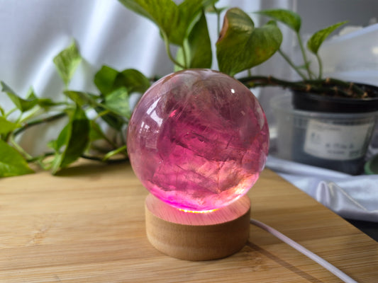 FLUORITE SPHERE W/LIGHT BASE