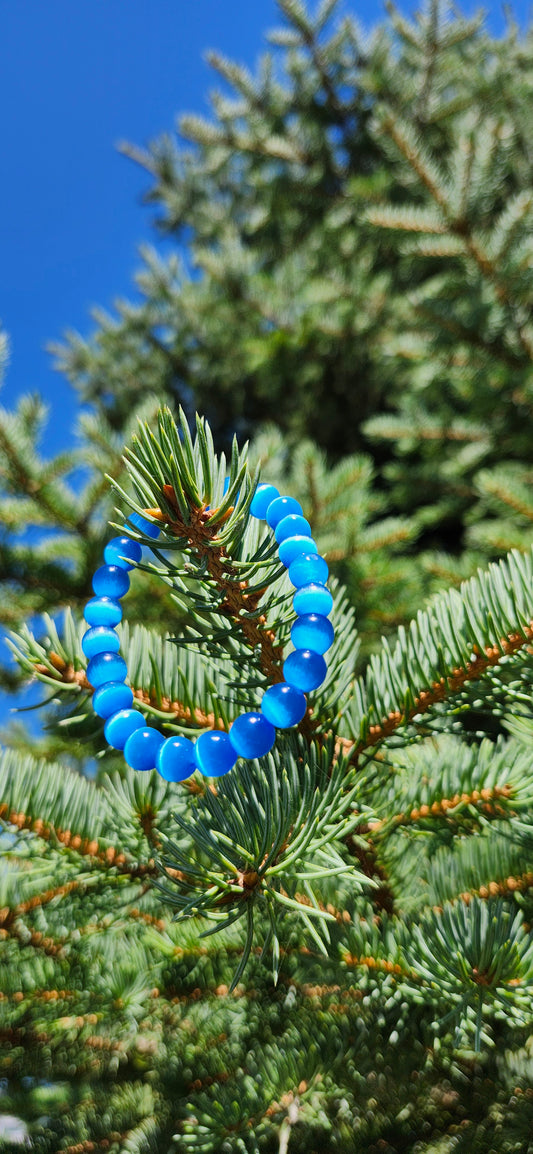 8mm LIGHT BLUE CAT'S EYE BRACELET