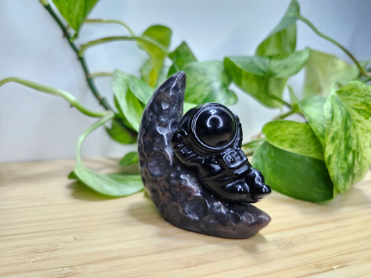 OBSIDIAN YOOPERLITE ASTRONAUT