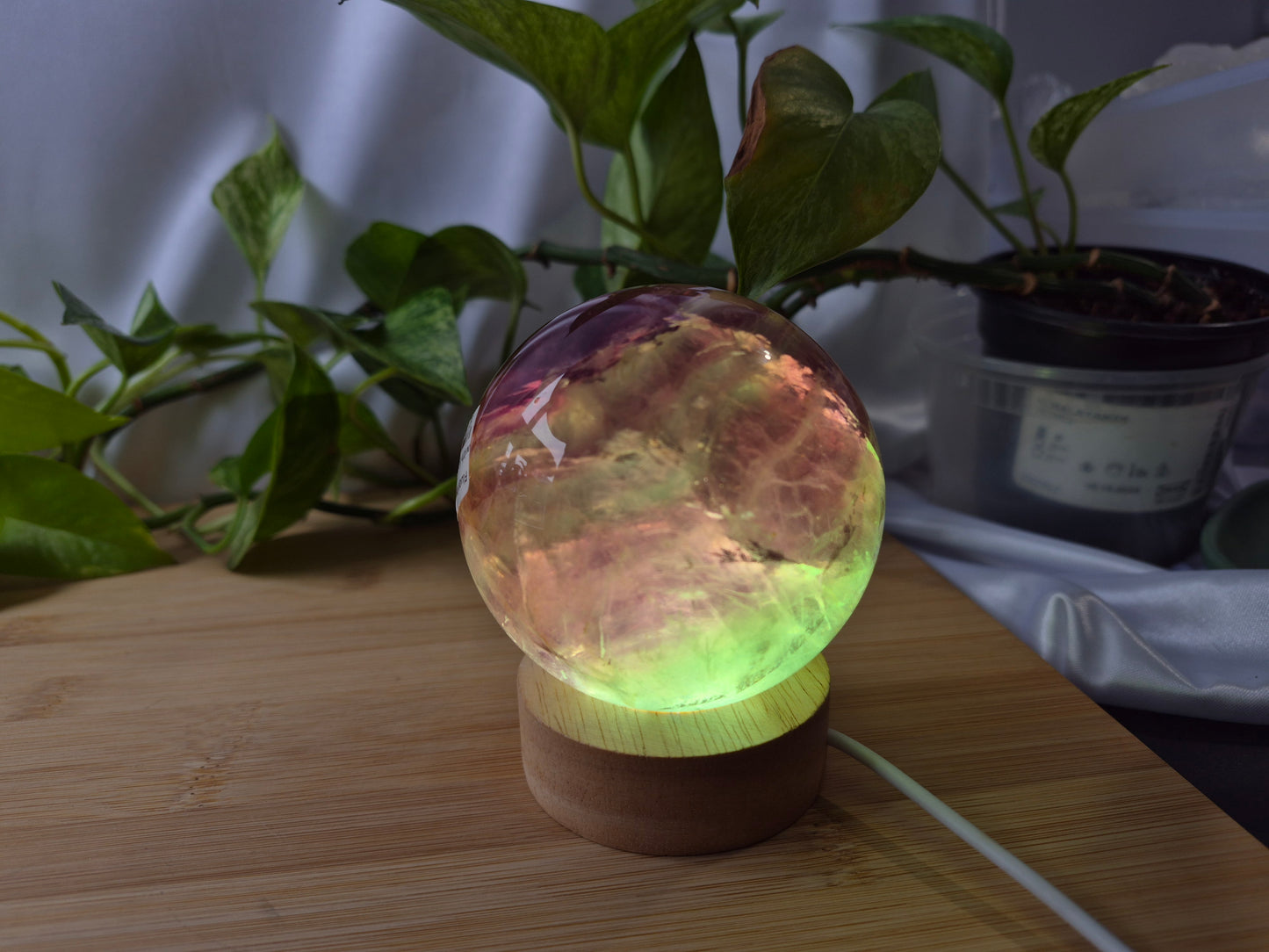 FLUORITE SPHERE W/LIGHT BASE