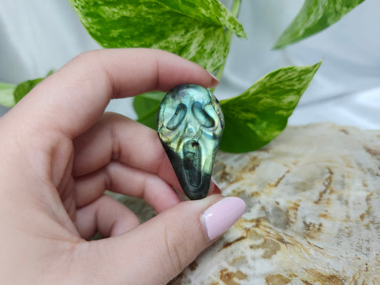 LABRADORITE SCREAM FACE