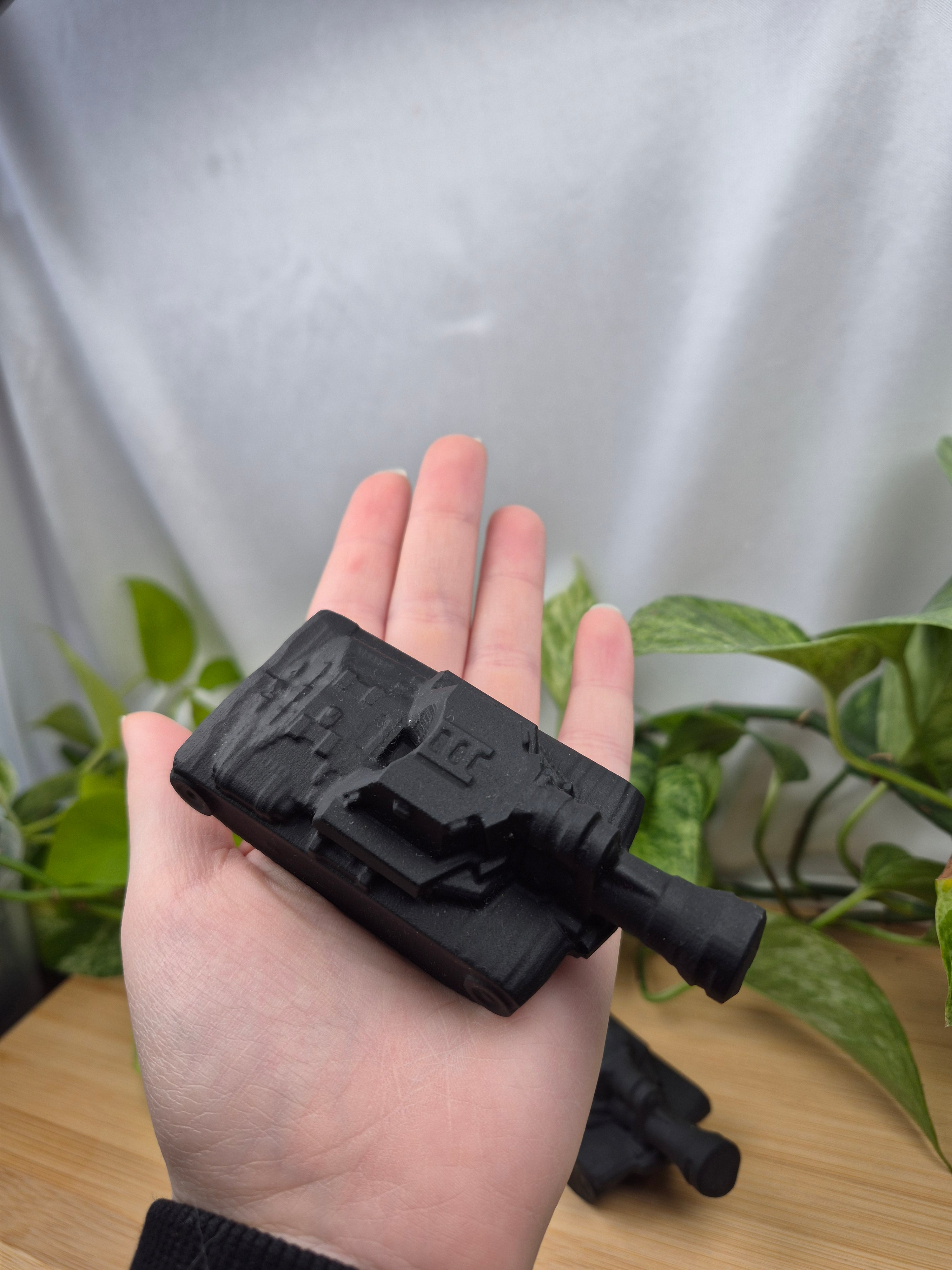 OBSIDIAN ARMY TANK