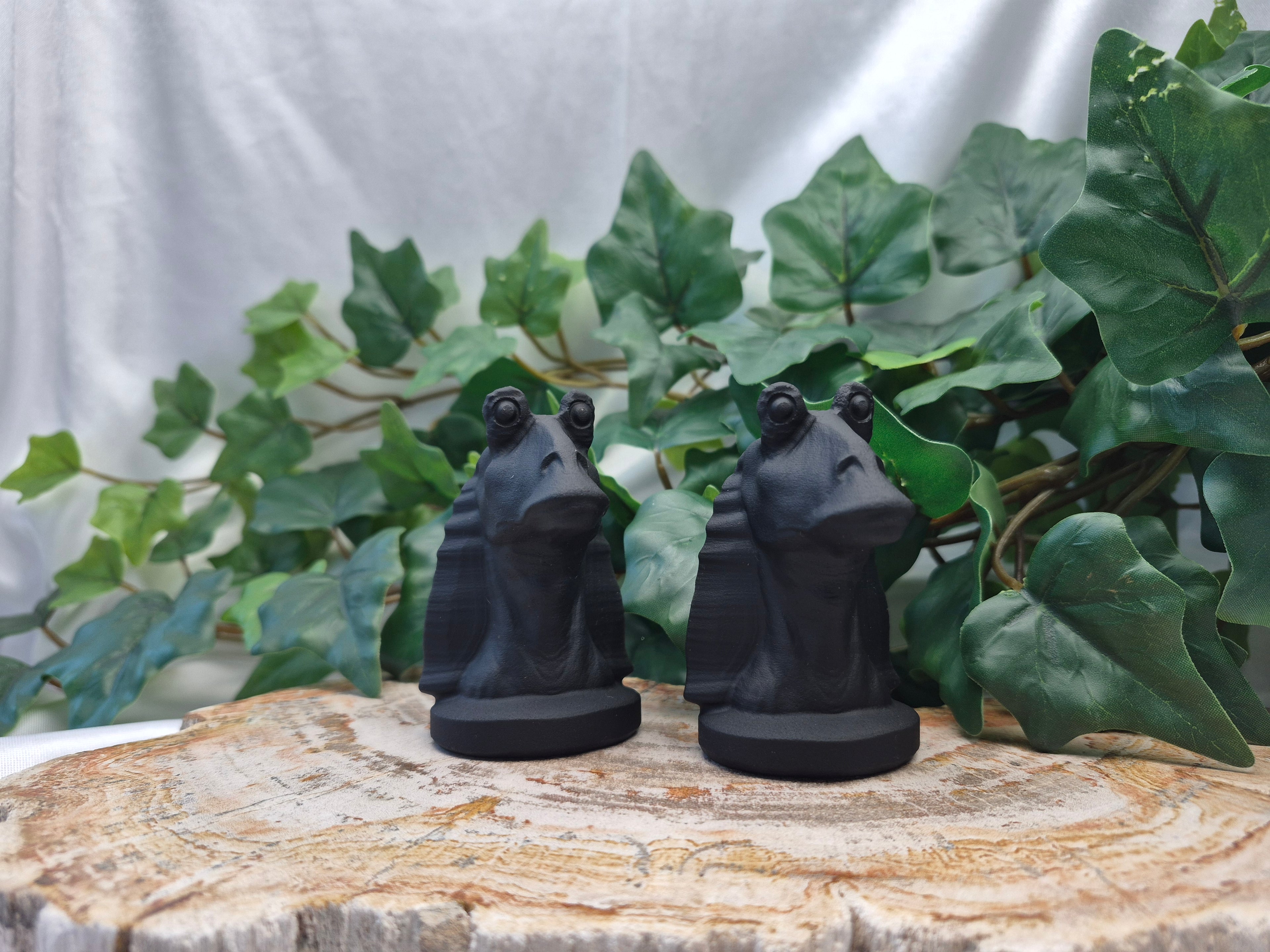 OBSIDIAN JAR JAR BINKS BUST