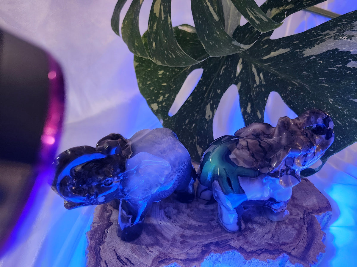 VOLCANO AGATE ELEPHANT