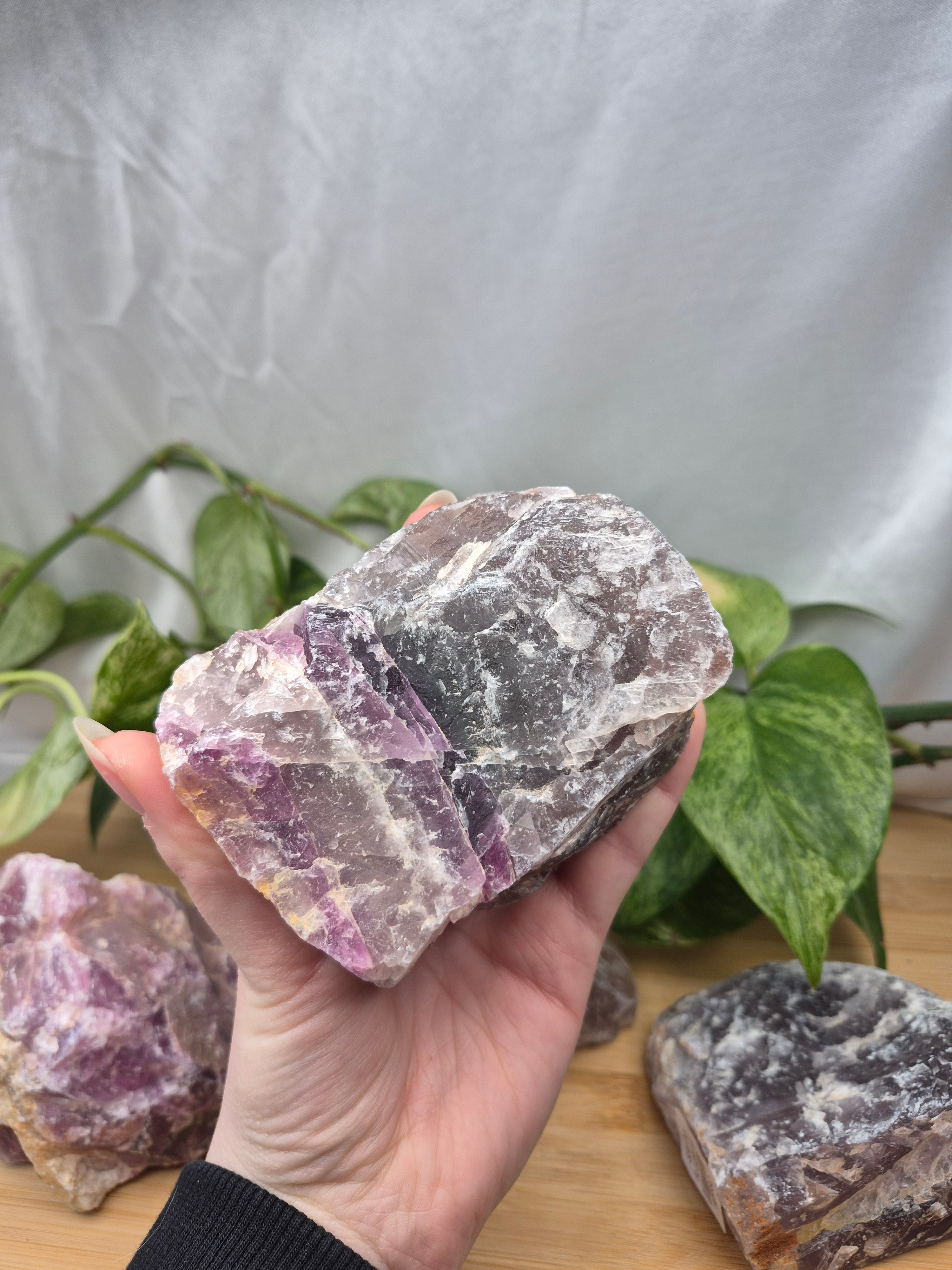 FLUORITE ROUGH  CHUNK 600g - 700g