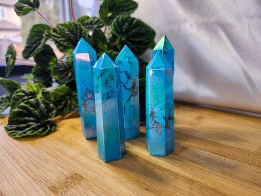 AURA HOWLITE, DYED BLUE TOWER