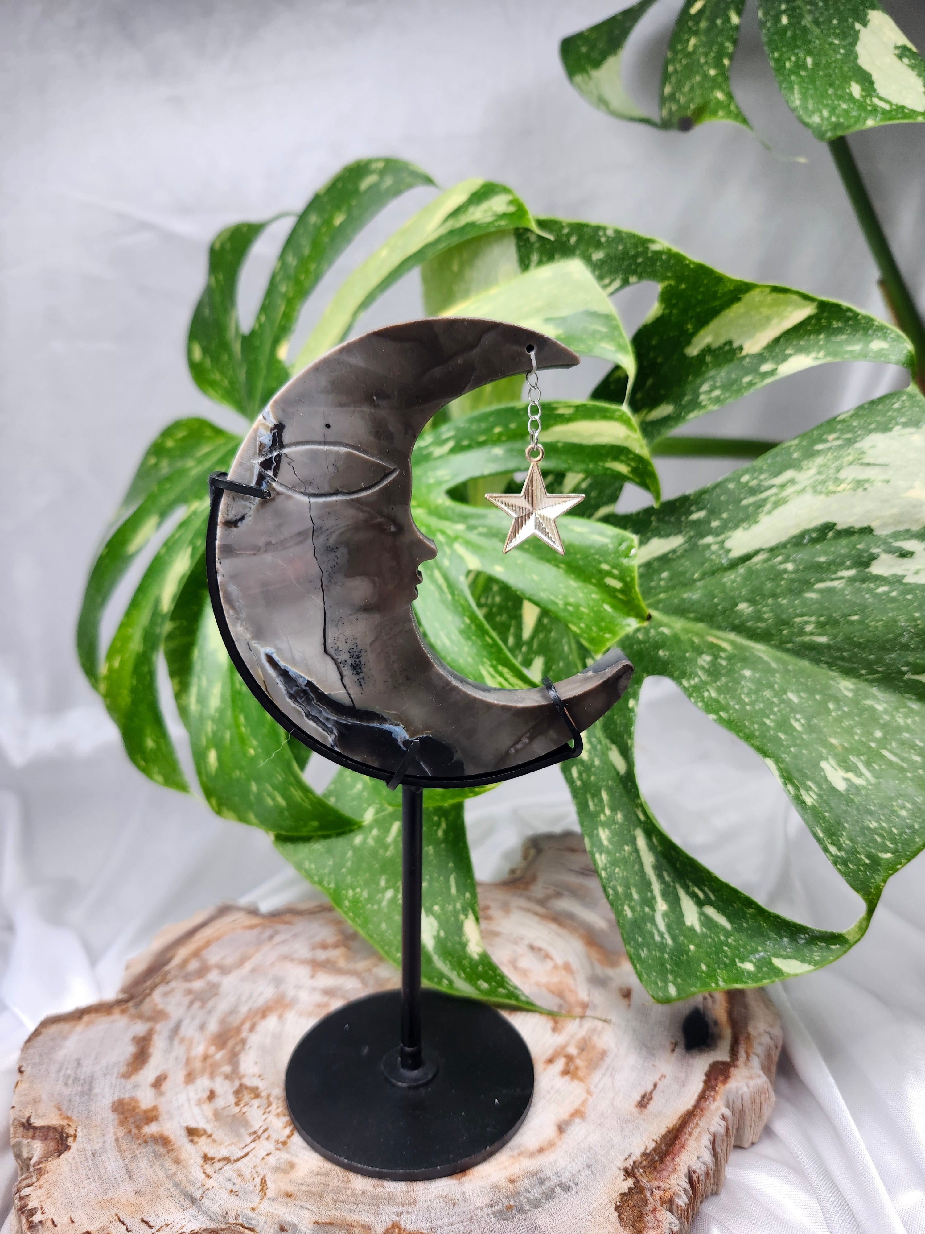VOLCANO AGATE MOON ON STAND