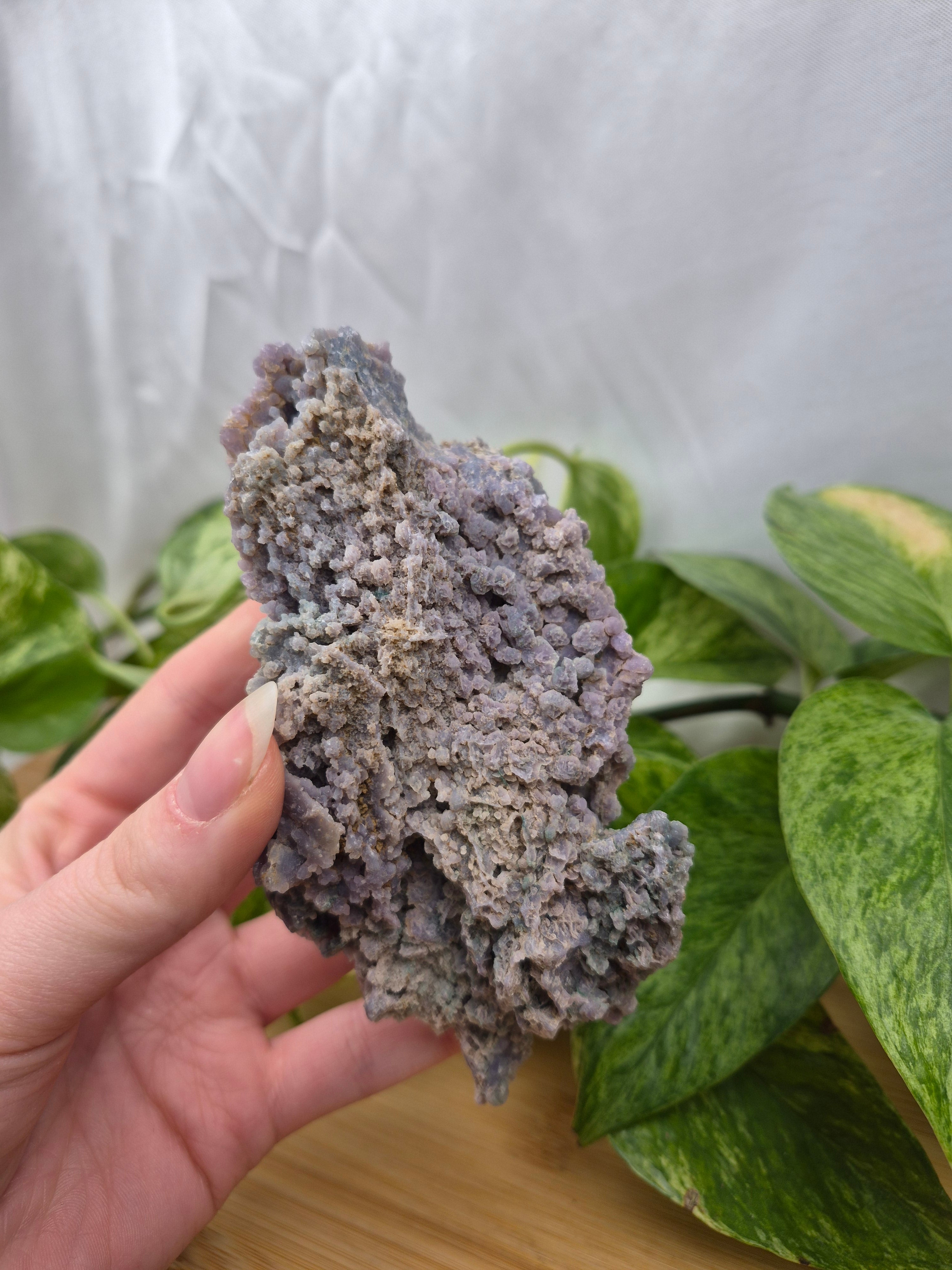 GRAPE AGATE ROUGH CHUNK 217g