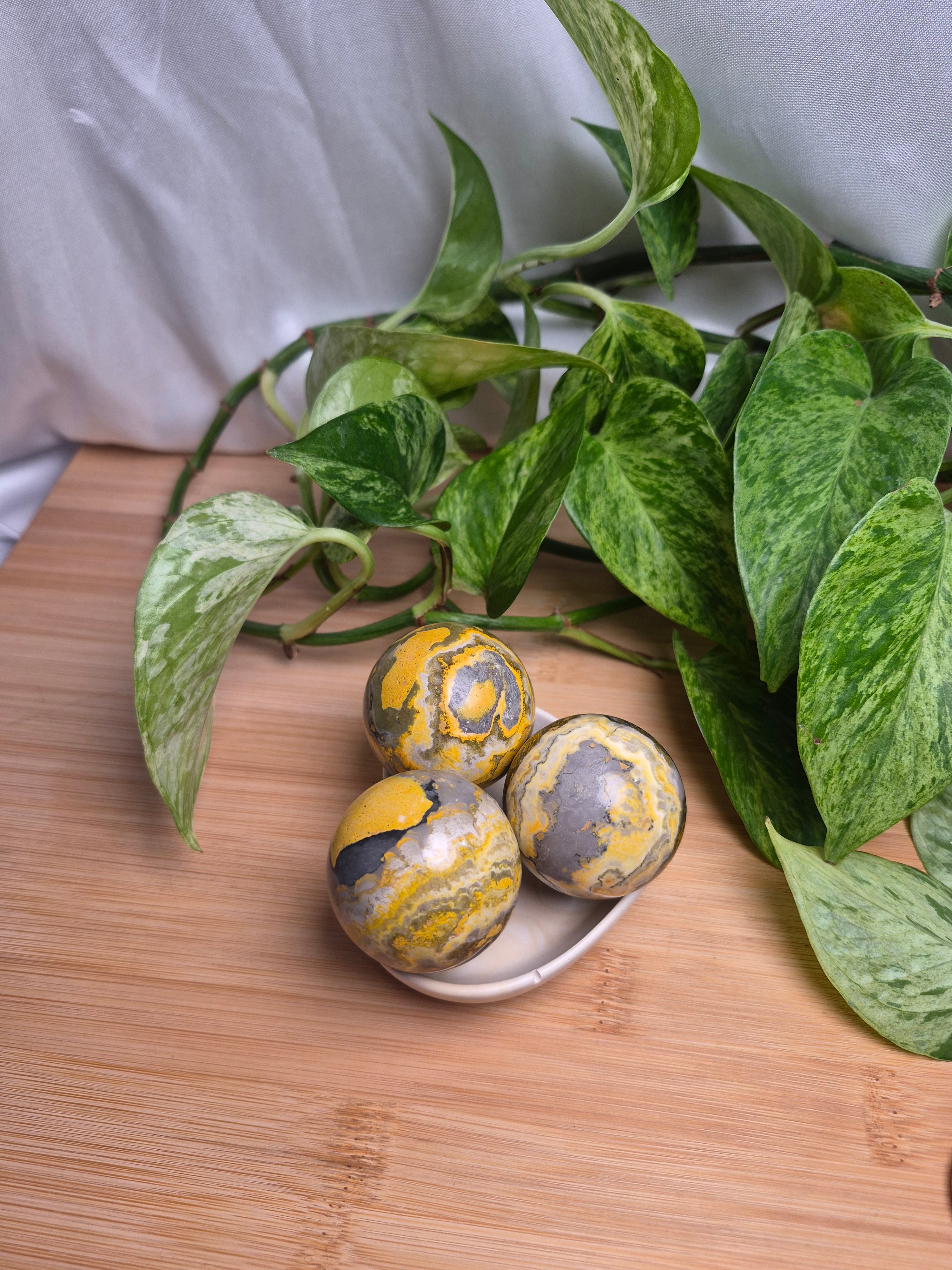 BUMBLEBEE JASPER SPHERE