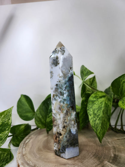 MOSS AGATE TOWER