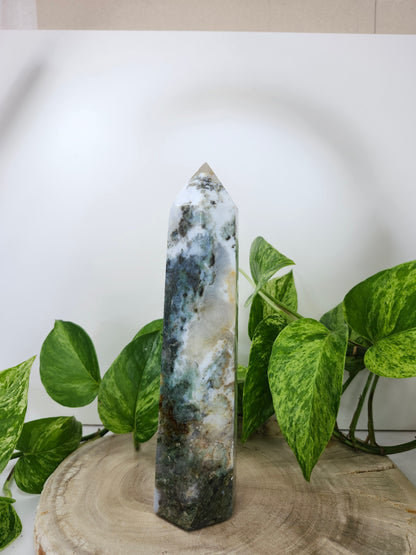 MOSS AGATE TOWER