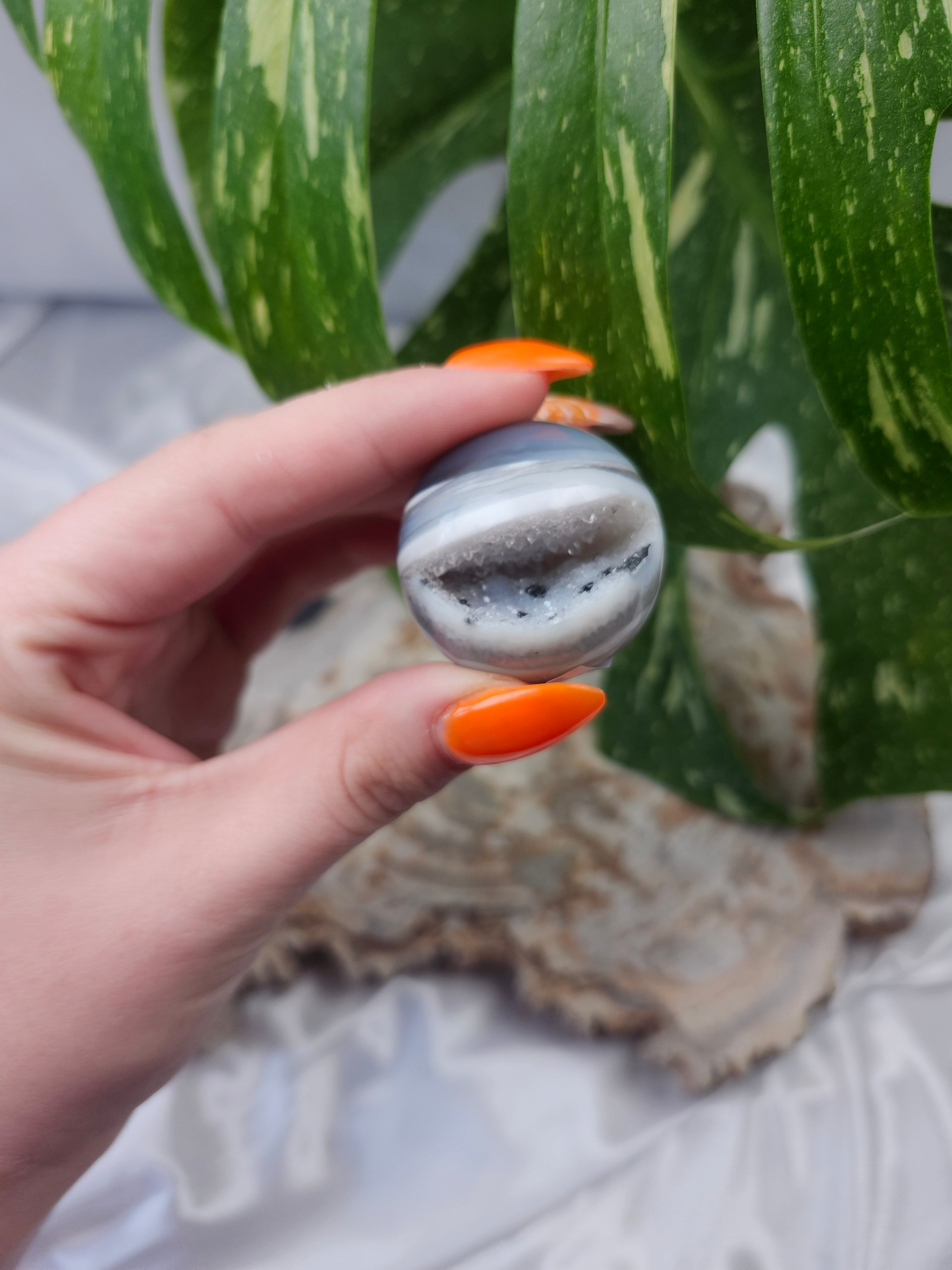 DRUZY AGATE SPHERE