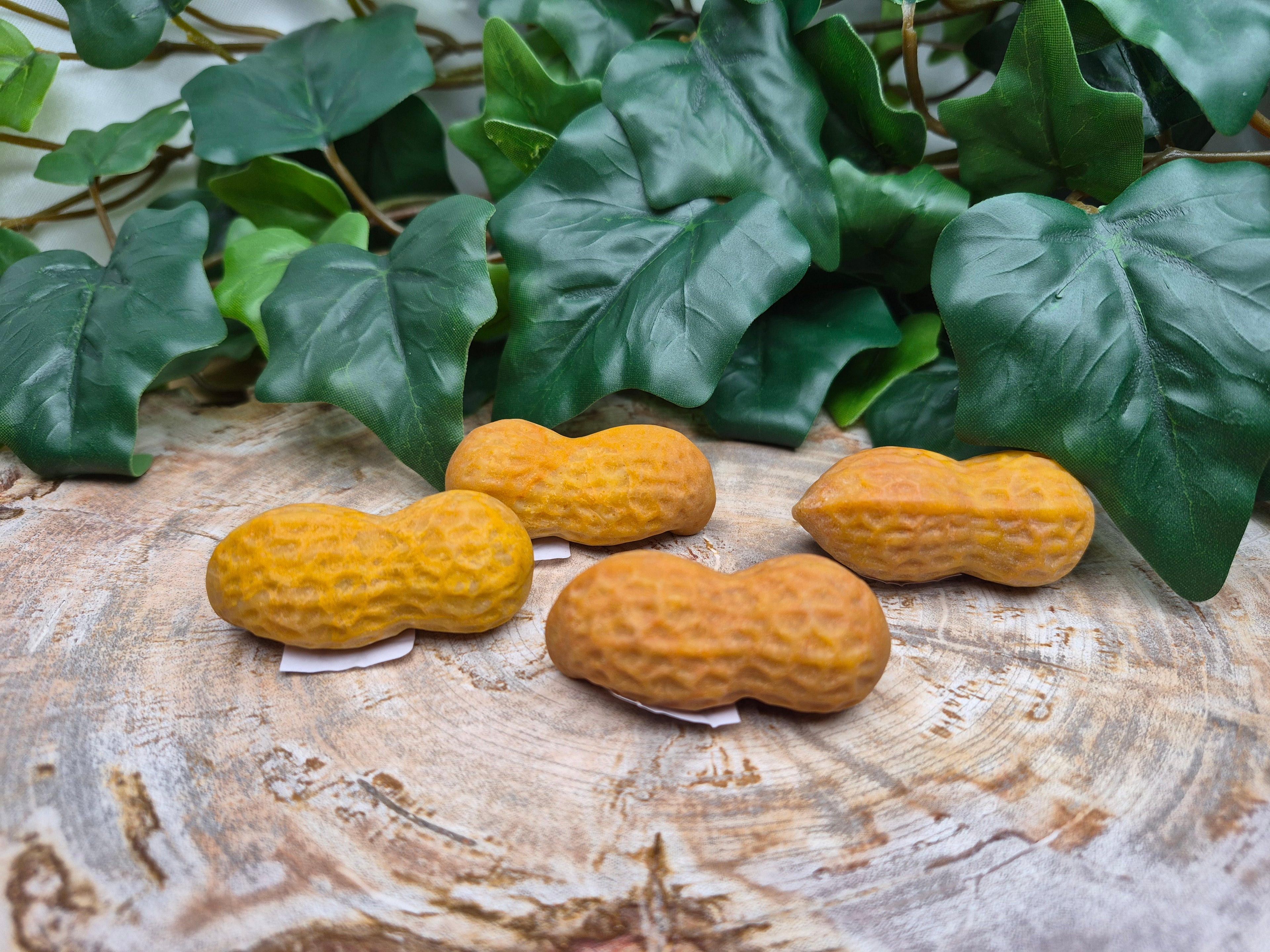 YELLOW JASPER PEANUT