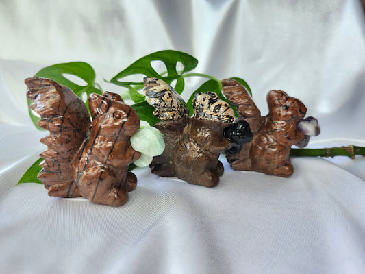 PICTURE STONE SQUIRREL WITH MUSHROOM