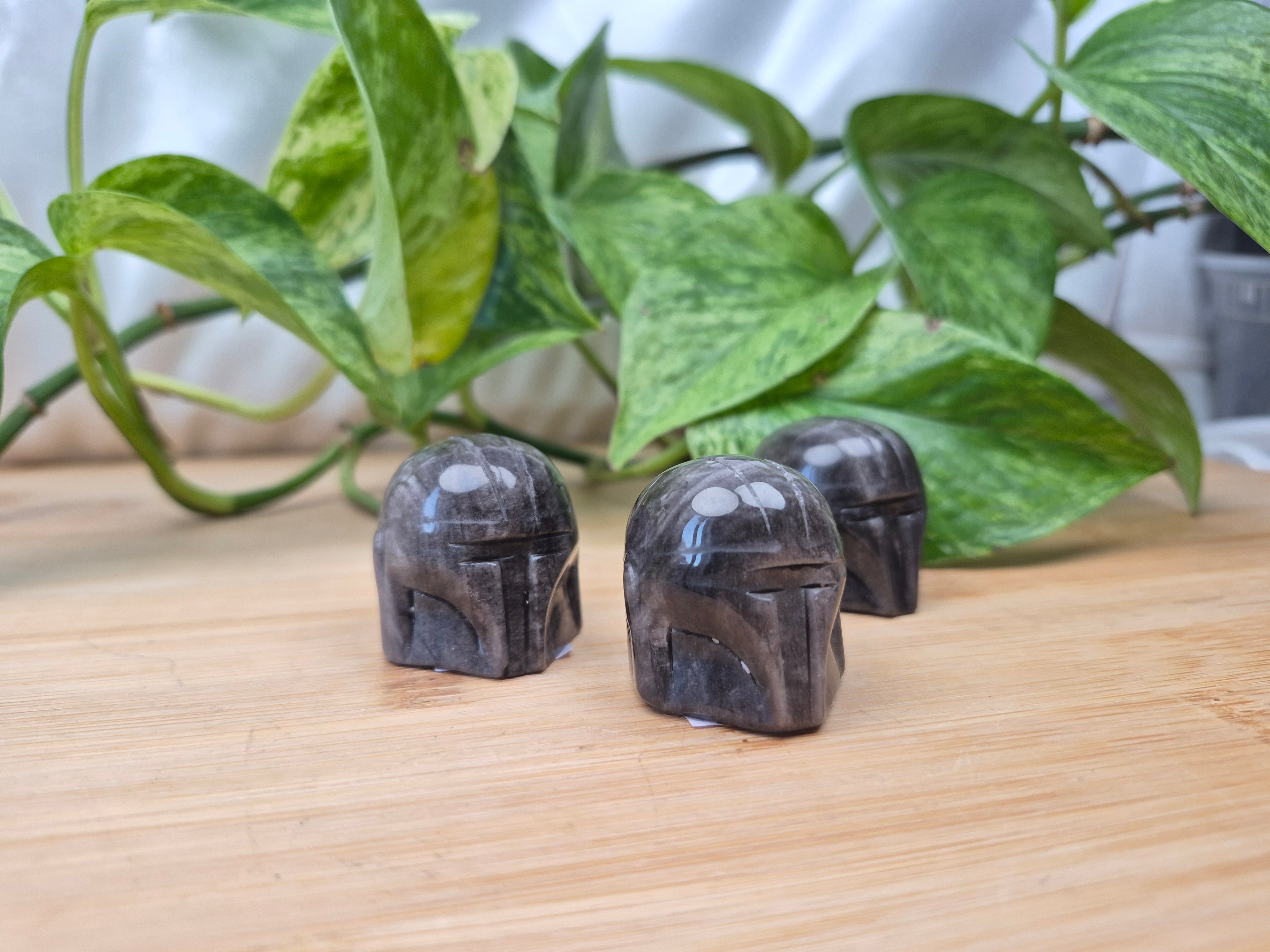 SILVER SHEEN OBSIDIAN MANDO HELMET