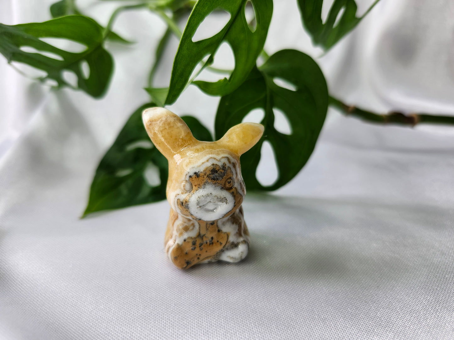 BANDED CALCITE PIKACHU