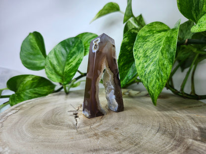 DRUZY AGATE TOWER