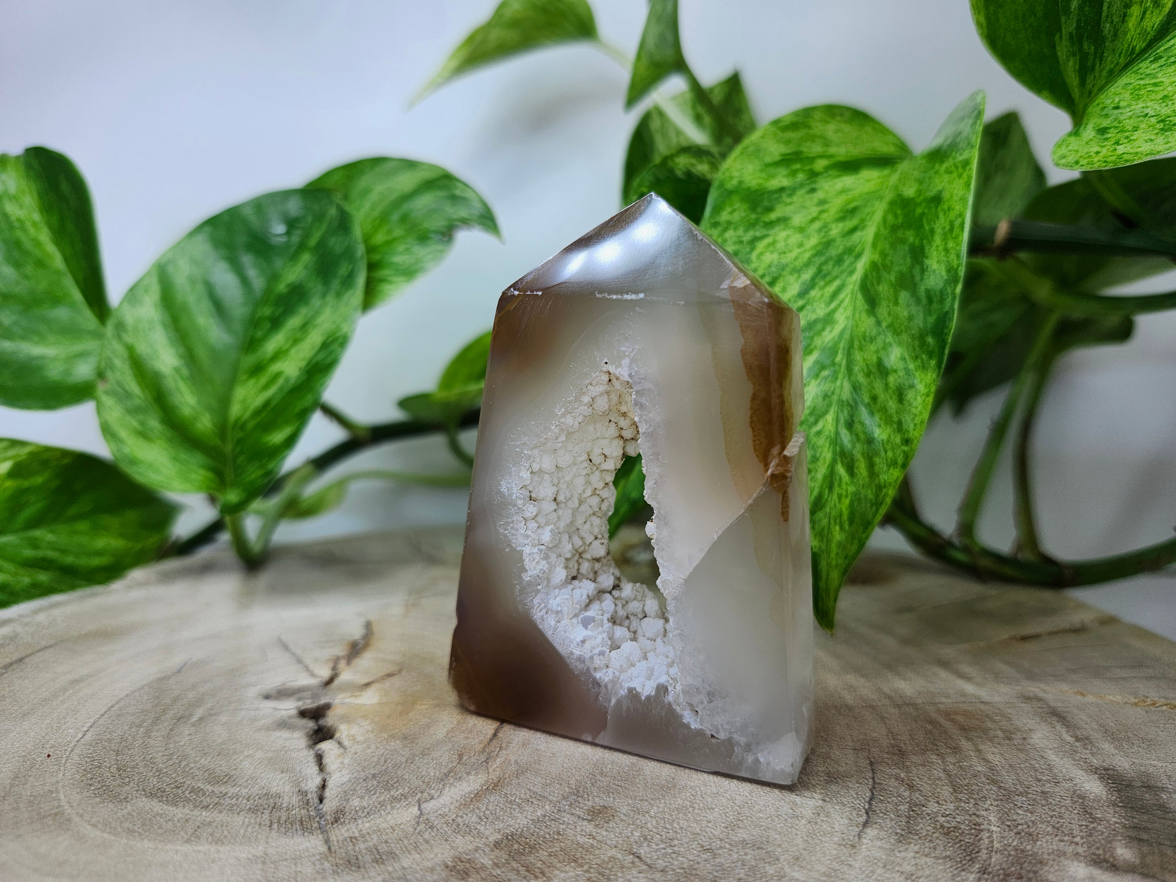 DRUZY AGATE TOWER