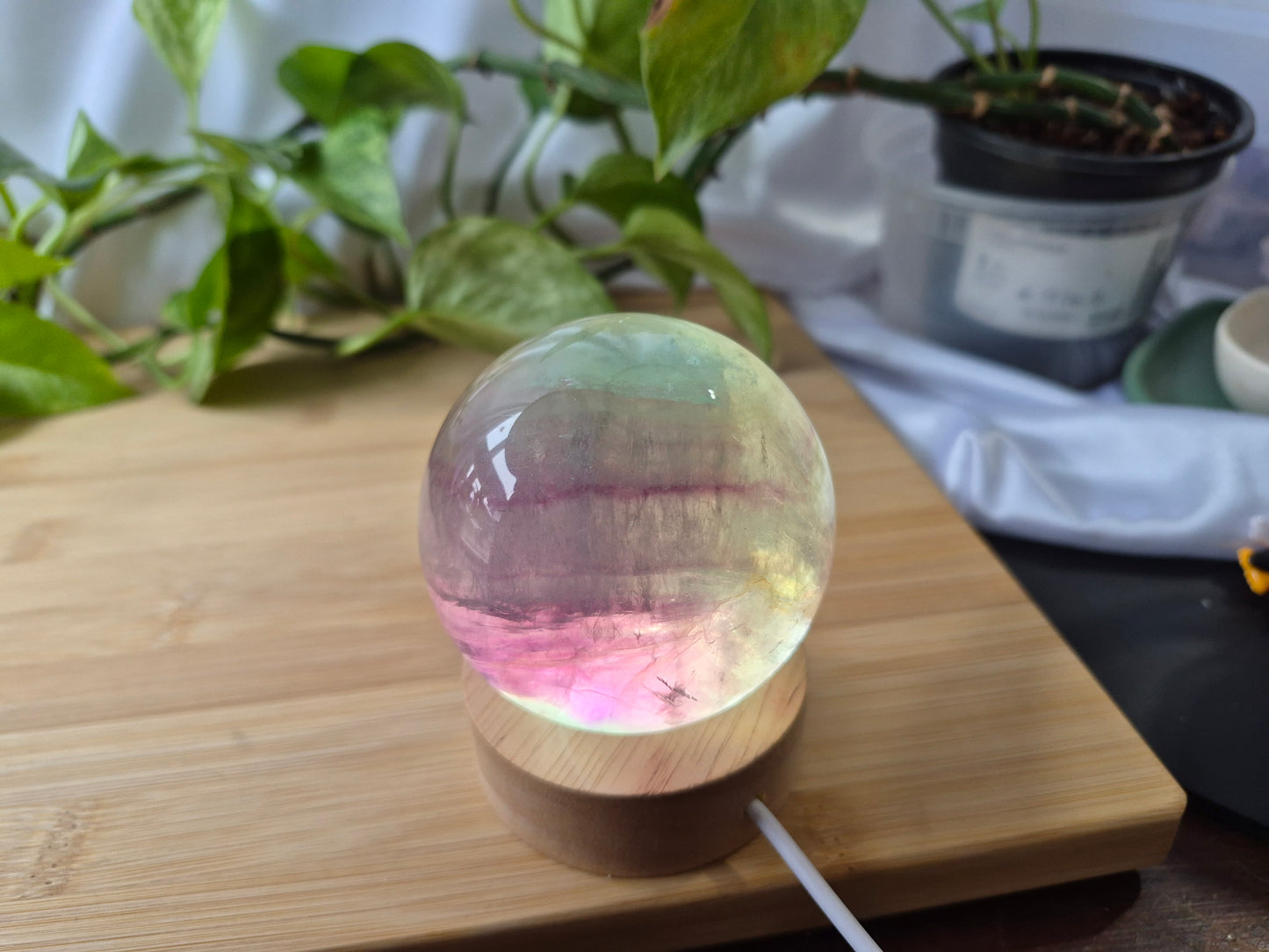 FLUORITE SPHERE W/LIGHT STAND