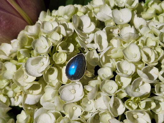 S6.75 LABRADORITE .925 STERLING SILVER