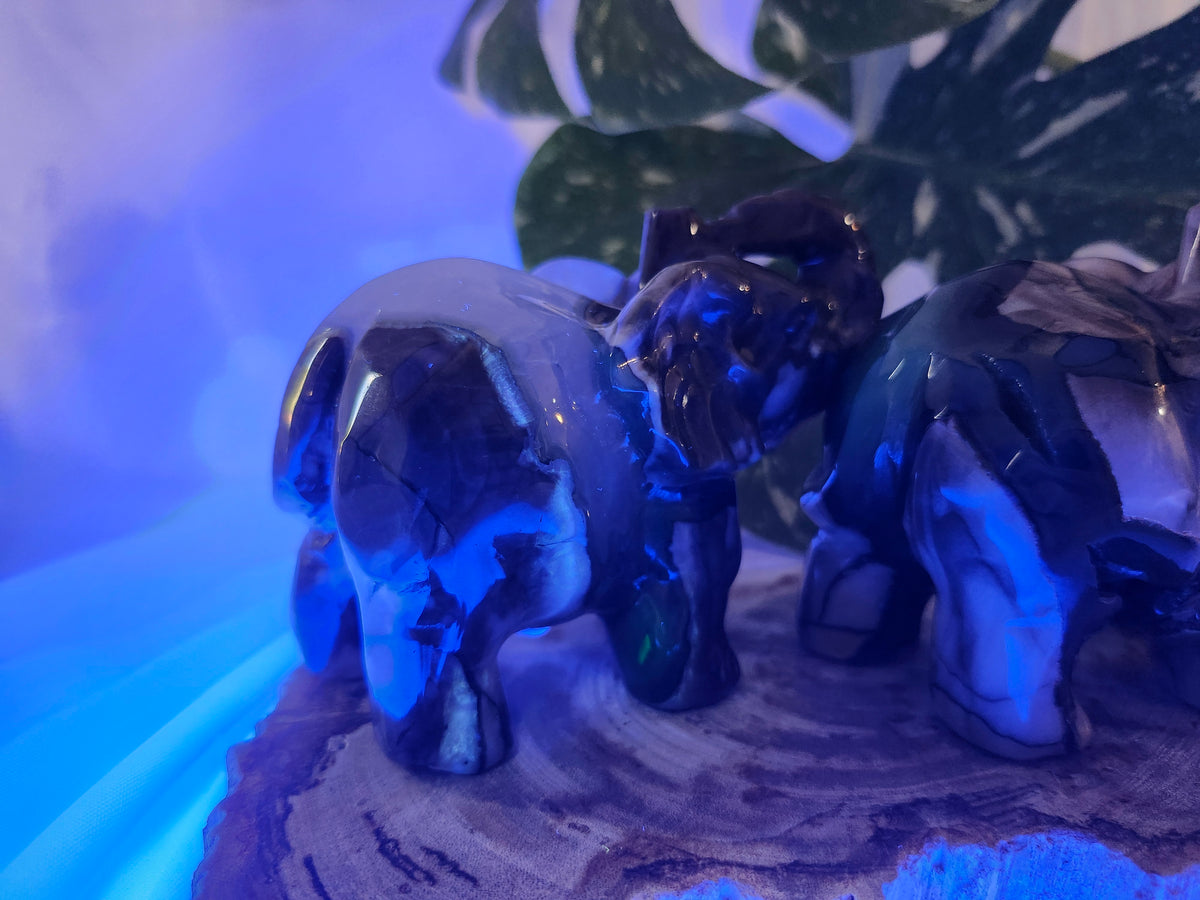 VOLCANO AGATE ELEPHANT