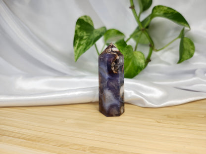 BLUE FLOWER AGATE TOWER